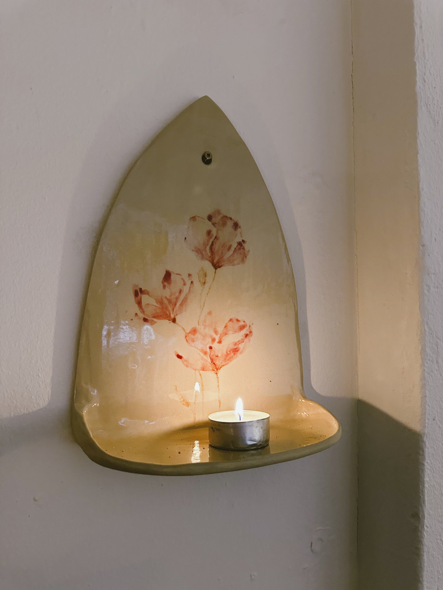 Arch Treasure Holder - rose flowers