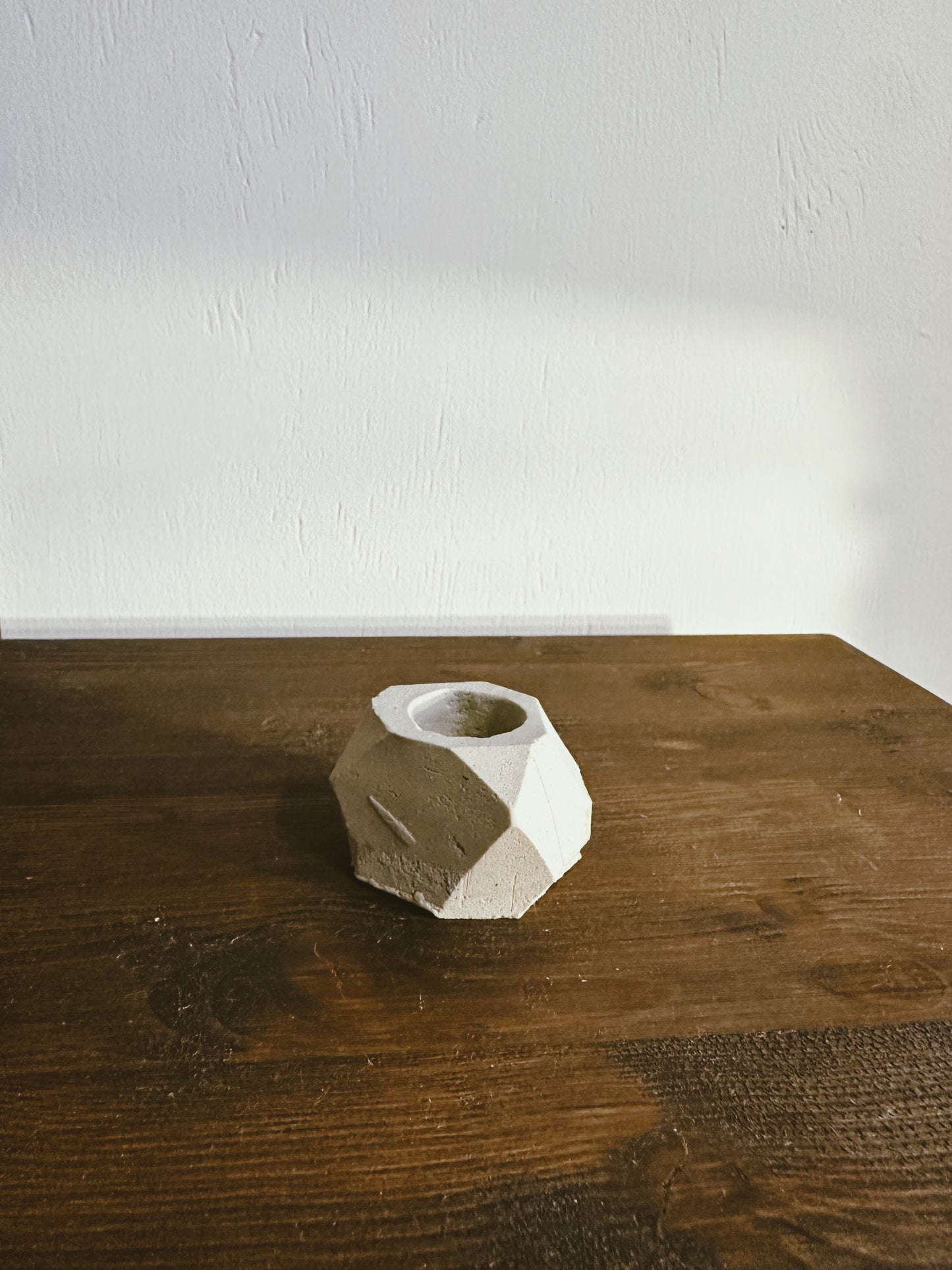 Kurinuki - candleholder - small raw