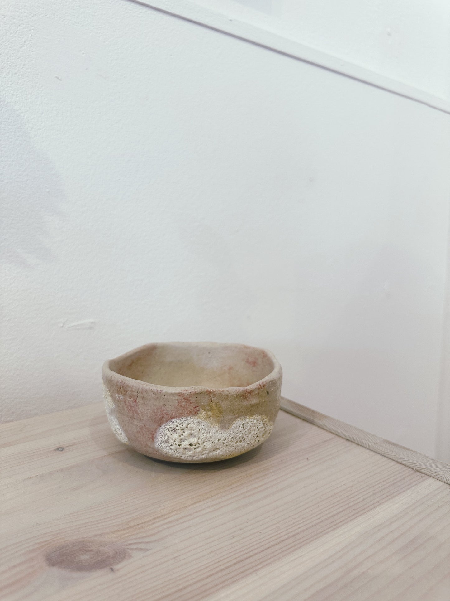 Soft Rose Magma Cup - Black dots