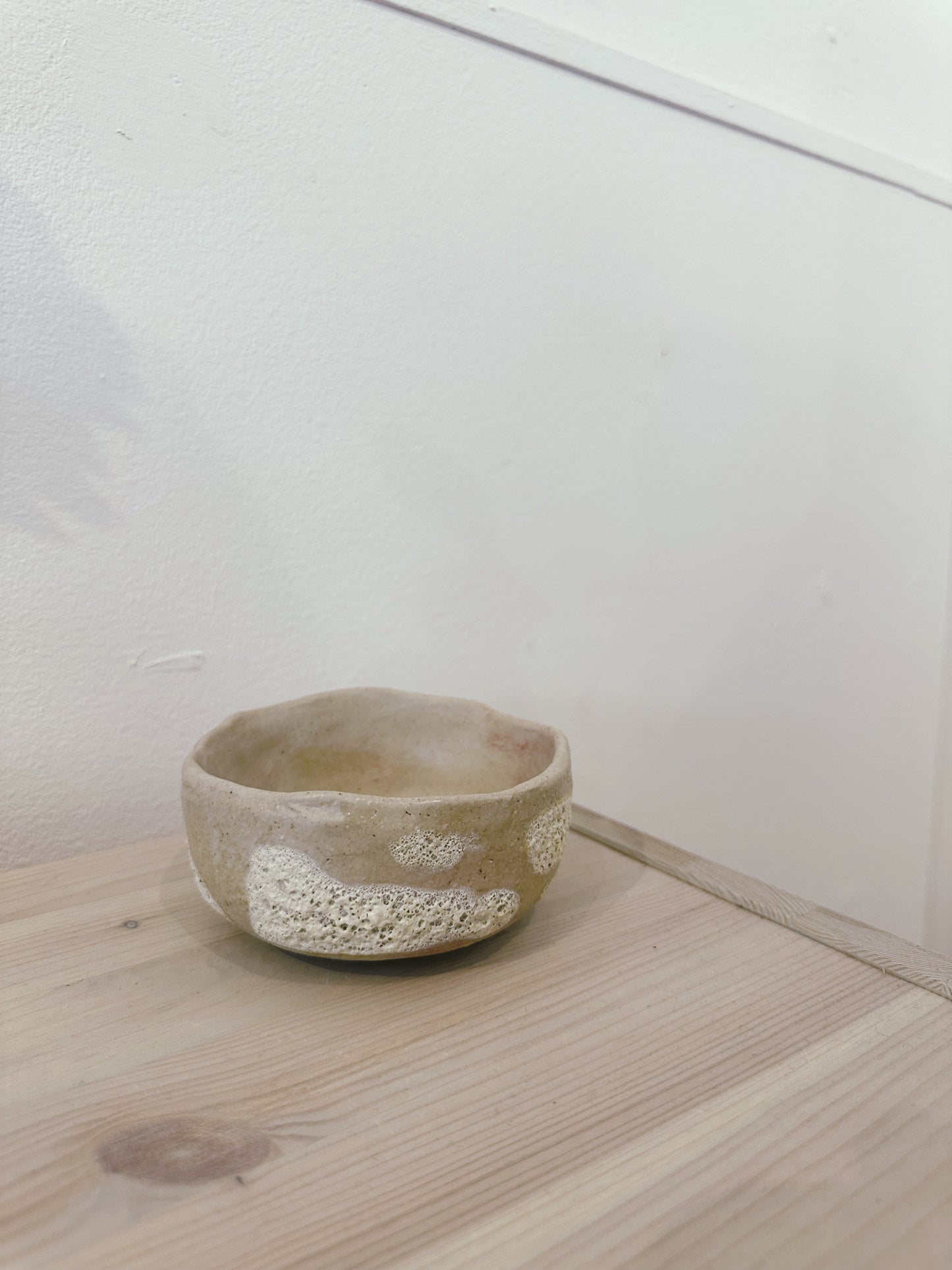 Soft Rose Magma Cup - Black dots