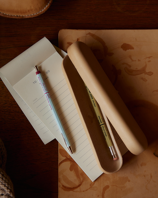 SVEND - Penalhus i vådformet kernelæder